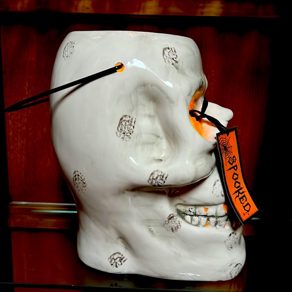 COPY - Huge Halloween Ceramic Latern w/LED Timer Orange Light w/ Metal Handle-1… - Picture 5 of 6